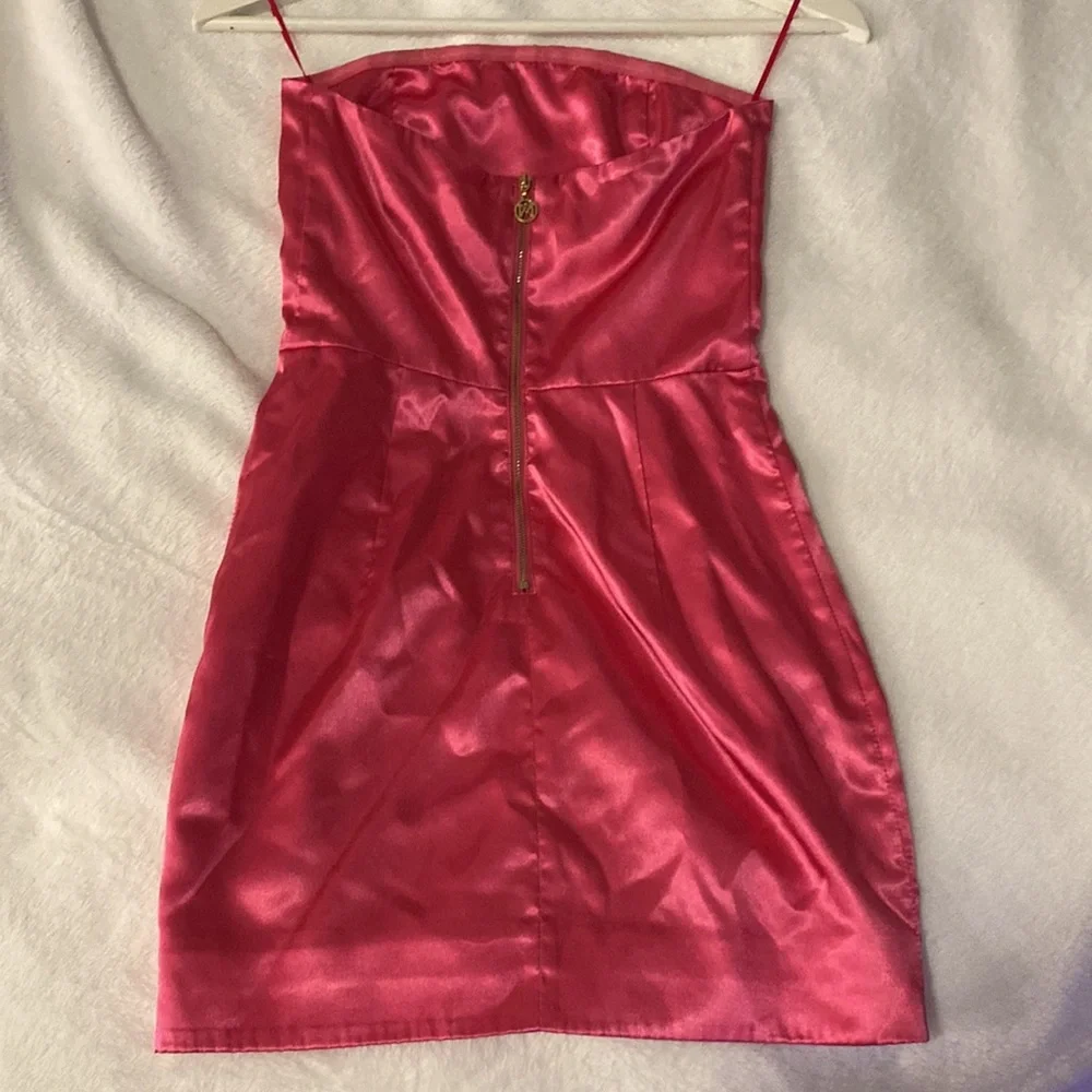 MESHKI strapless hot pink dress - Picture 3 of 4